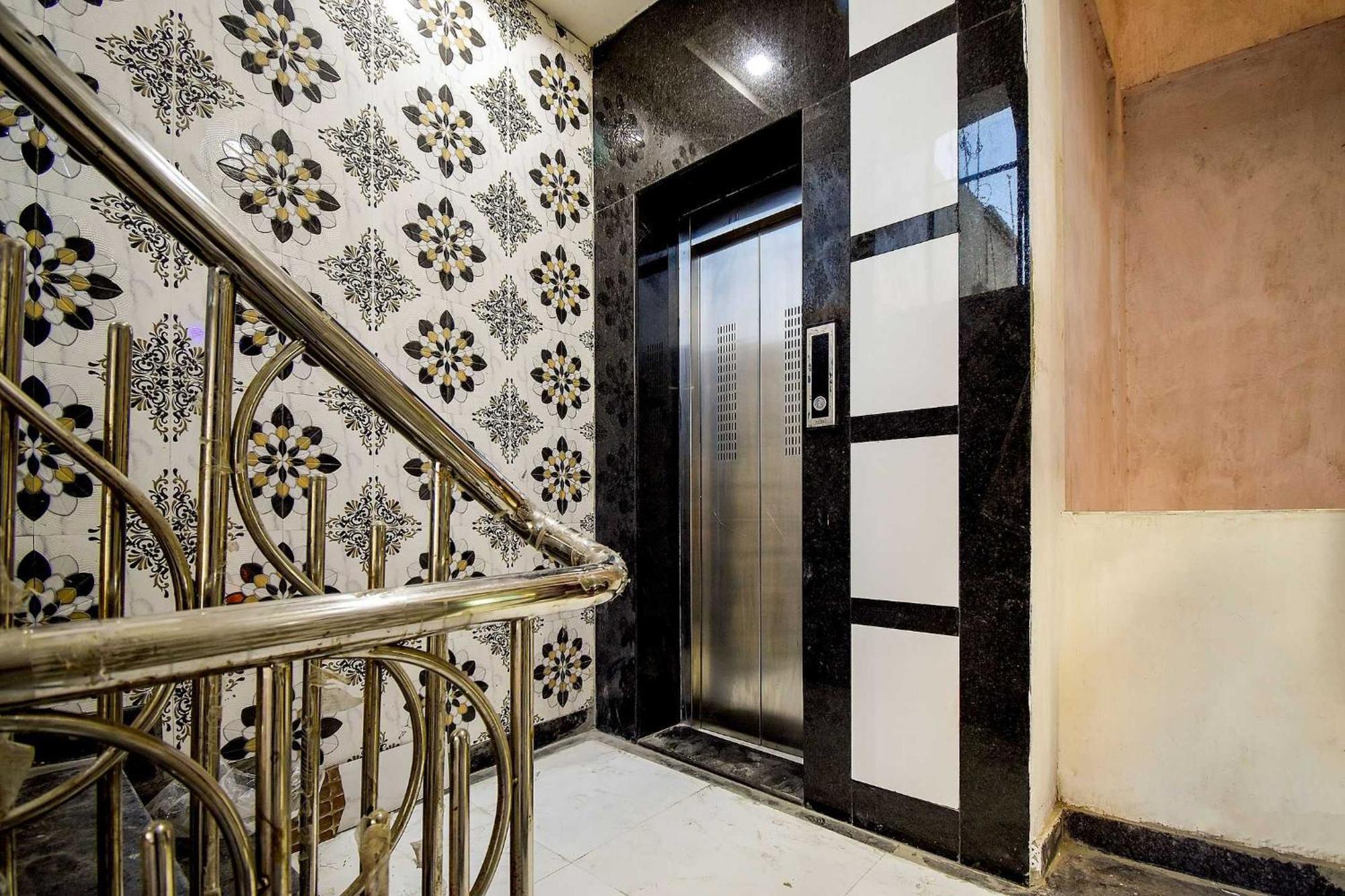 Oyo Flagship Mariyam Service Apartments 나그푸르 외부 사진